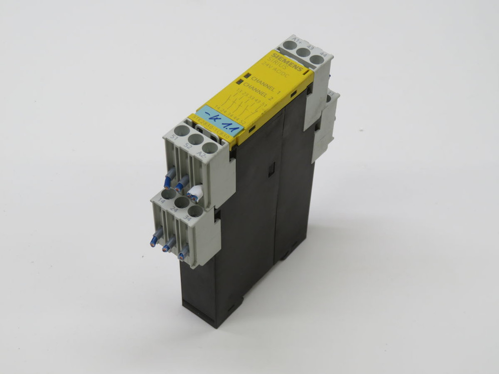 USED SIEMENS 3TK2830-1CB30 SAFETY RELAY EXPANSION UNIT T268969 FOR SALE