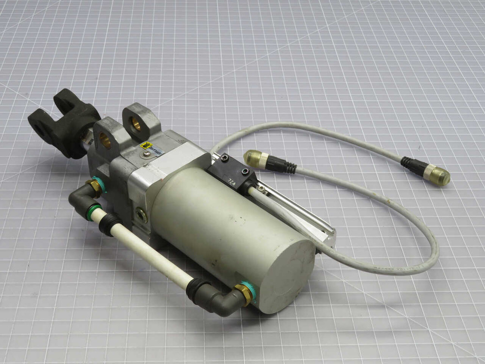 USED SMC CLK2PA50-50Y-F-P74-527-X437 PNEUMATIC CLAMP CYLINDER T269799 FOR SALE