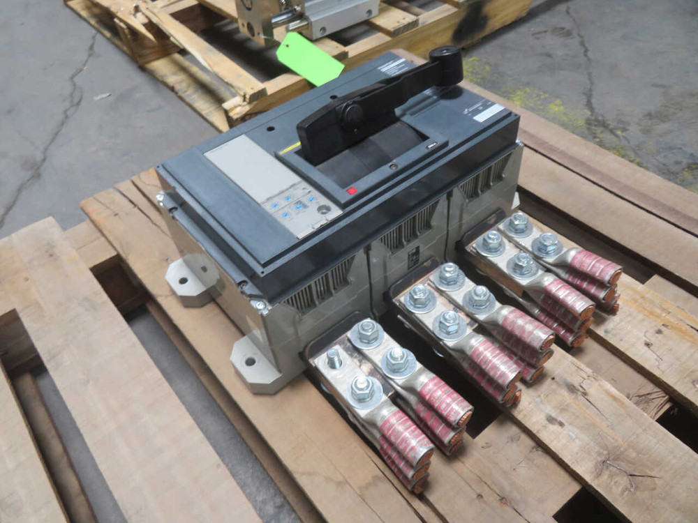 SQUARE D RG 2000 RGF36200U33AAASA POWERPACT BREAKER CW0001
