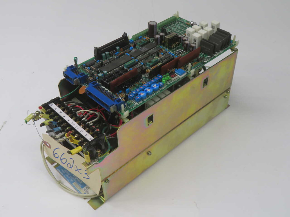 USED YASKAWA CACR-SR SERVOPACK SERVO CONTROL T270530 FOR SALE