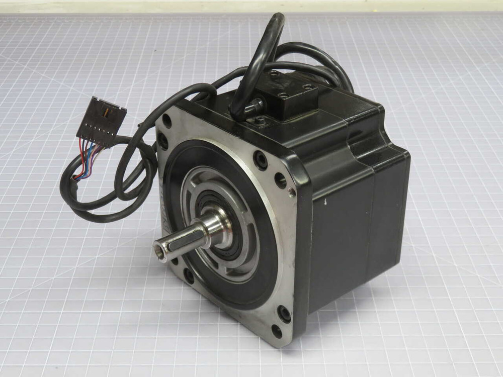 USED W-L01492F P60B13050DBPD1 AC SERVO MOTOR T271249 FOR SALE