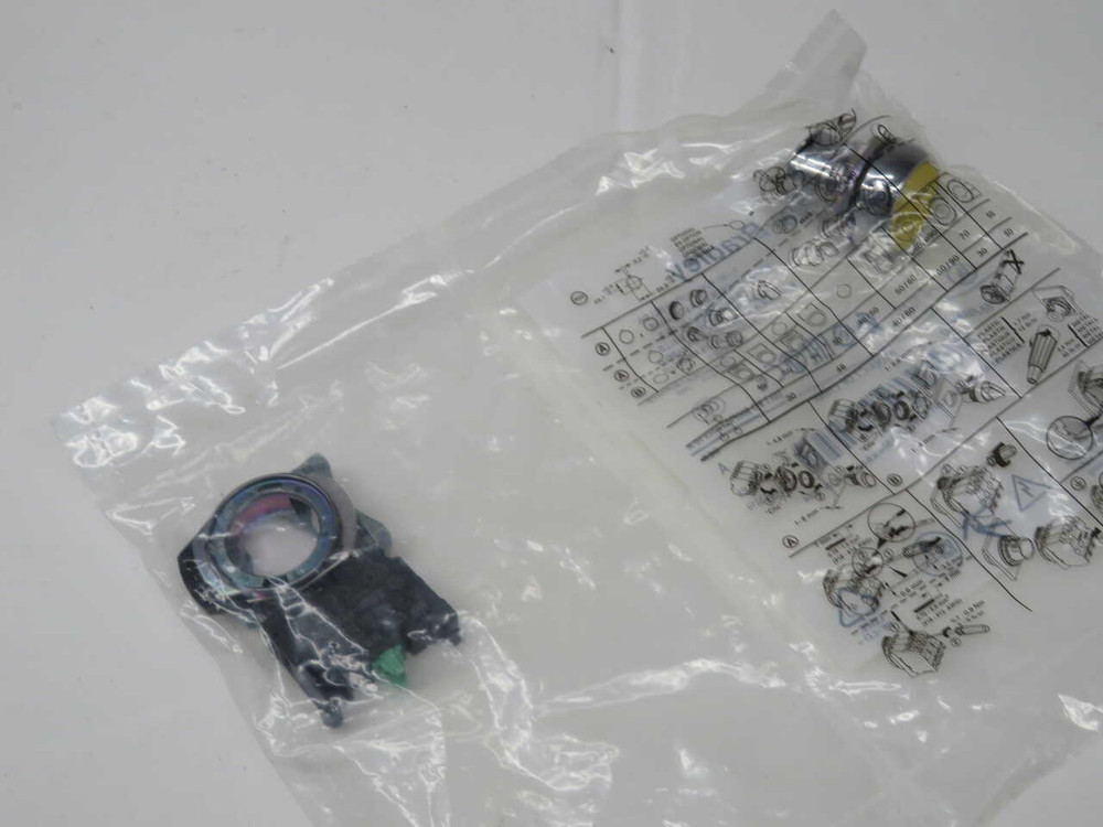 NOB LOT OF 20 ALLEN BRADLEY 800FM-F5MX10 PUSH BUTTON T271131 FOR SALE