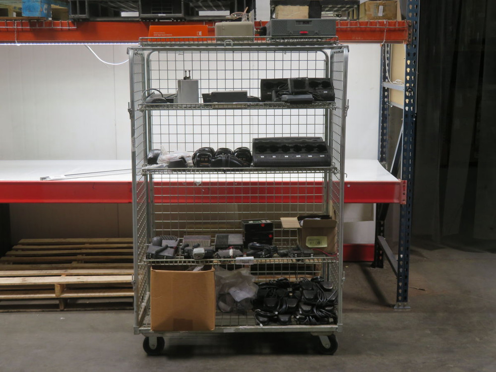 USED MOTOROLA LOT OF 2 WAY RADIO COMMUNICATION EQUIPMENT T261094 FOR SALE