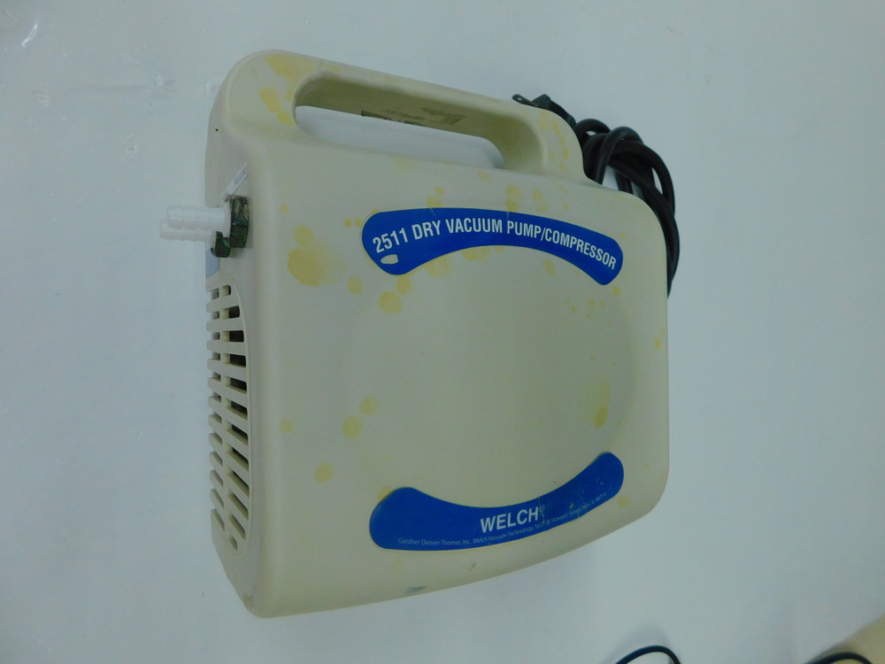USED WELCH 2511 DRY VACUUM PUMP/COMPRESSOR FOR SALE