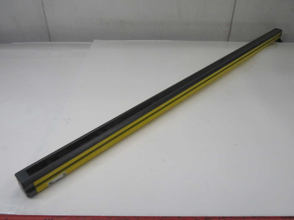 USED LEUZE CR50-1500 564515 LIGHT CURTAIN RECEIVER FOR SALE