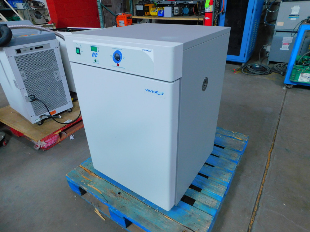 USED VWR 1545 DIGITAL INCUBATOR FOR SALE
