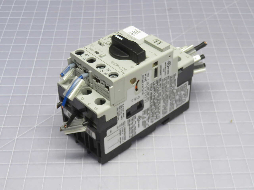 USED LOT OF 2 ALLEN BRADLEY 140M-C2E-B63 // 140M-C25-B25 MIXED LOT OF TWO MOTOR PROTECTOR CIRCUIT BREAKERS AT DIFFERENT ADJUSTABLE TRIP RANGES FOR SALE