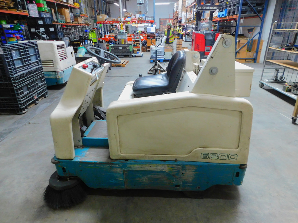 FPR TENNANT 6200 RIDE-ON POWER SWEEPER FOR SALE