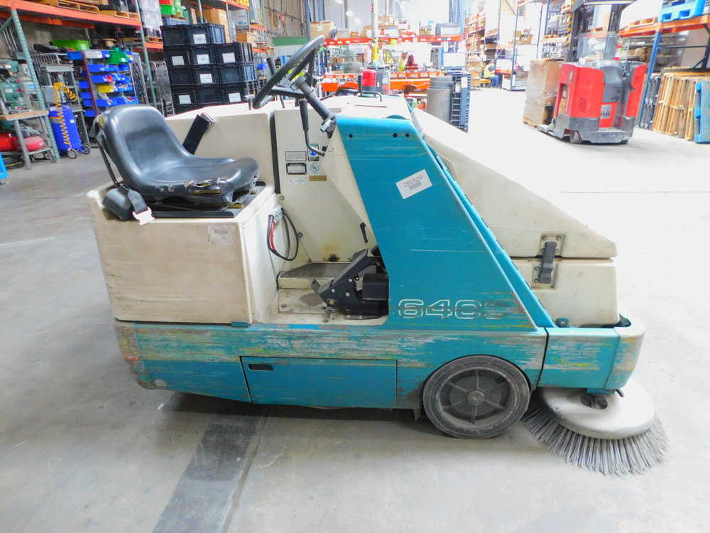 FPR TENNANT 6400 RIDE-ON POWER SWEEPER FOR SALE