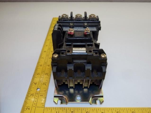 ALLEN-BRADLEY 500-A0D930 SER B CONTACTOR 5HP T16289