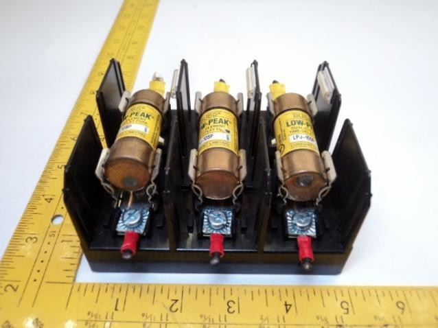 BUSS J60030-3PR FUSE HOLDER 600V-30A T16293