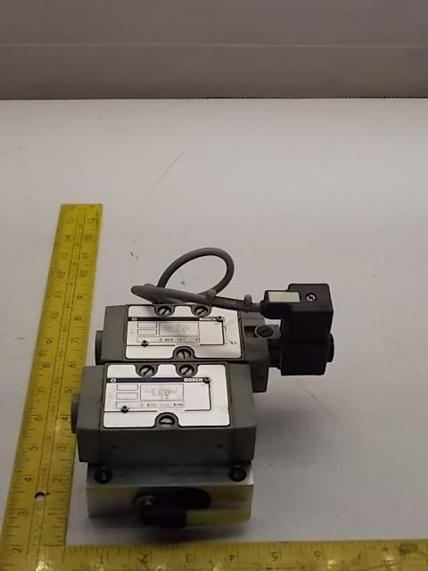 LOT OF 2 BOSCH 0820222506 0820020179 DIRECTIONAL VALVES T20133