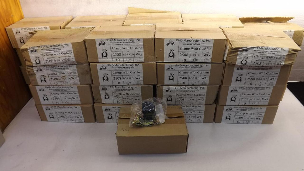 LOT OF (380) PHD MANUFACTURING 2508 CLAMPS WITH CUSHION SIZE 1-3/8'' WT 3.30 T22233