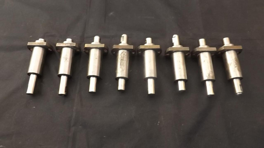 LOT OF 8 NB SMT13GWUUE BEARINGS T22653