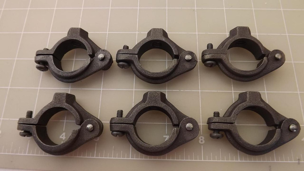 LOT OF 6  5E588 3/4 P STEEL PIPE CLAMP T23843