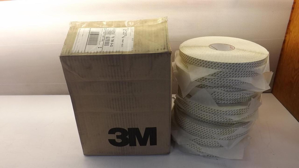 LOT OF (14) 3M 43910050202 ROLL OF DOUBLE SIDED TAPE 2450 YDS TOTAL T26857