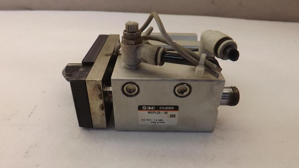 SMC MGPL25-30 CYLINDER T28499