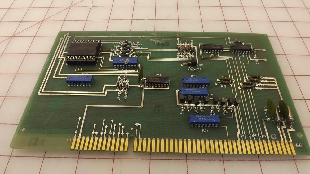 PERKING-ELMER 047-9121 047-9124  CIRCUIT BOARD T30406