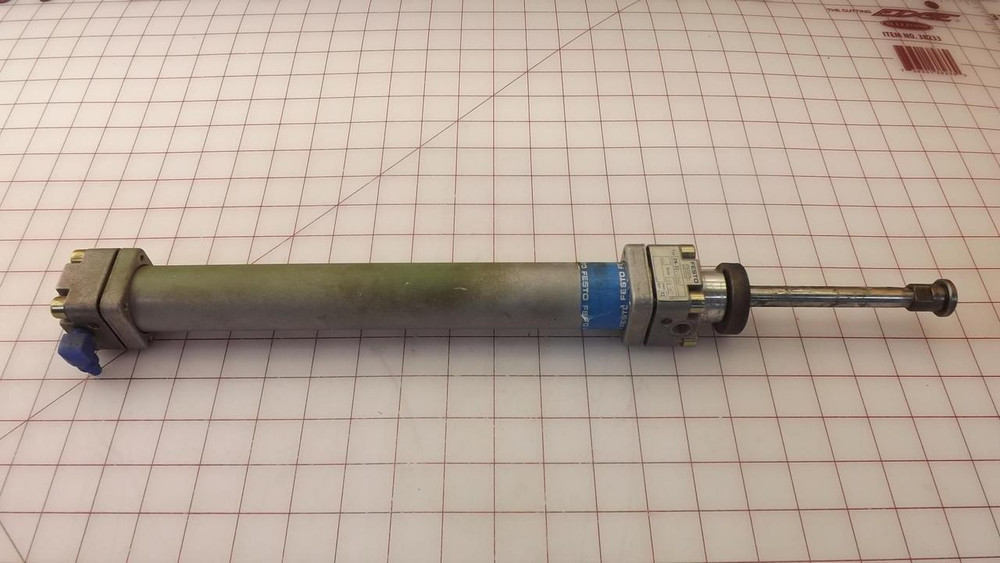 FESTO DN-32-250 PNEUMATIC CYLINDER T30529