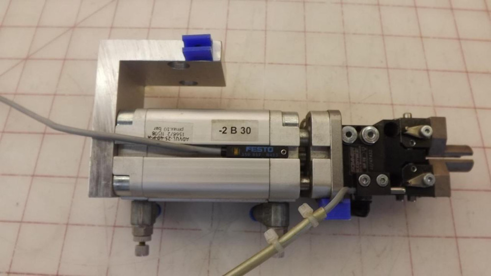 FESTO ADVUL-25-40-P-A PNEUMATIC CYLINDER T31915
