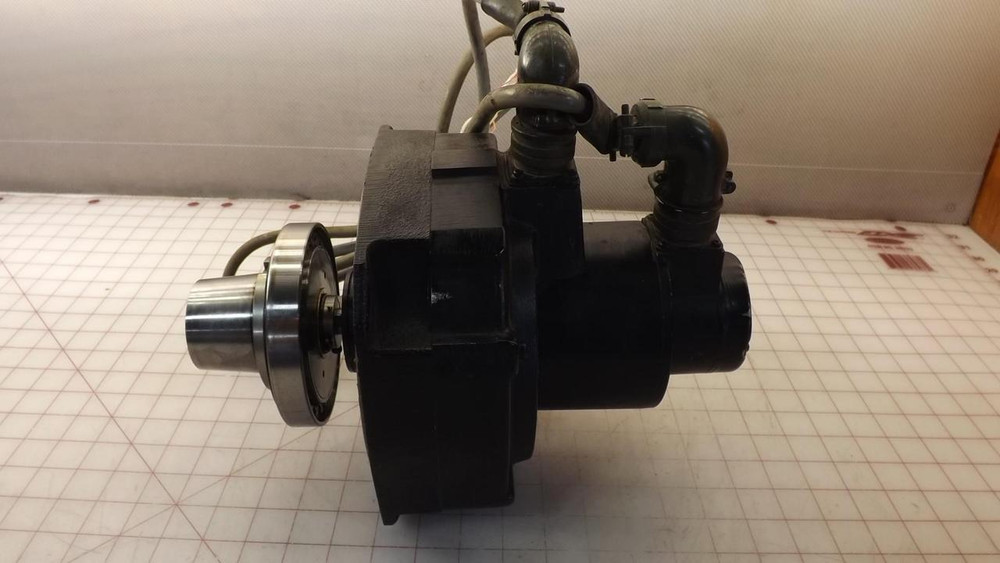 YASKAWA PRINT MOTOR PMES-16-SA13 PRINT MOTOR T32295