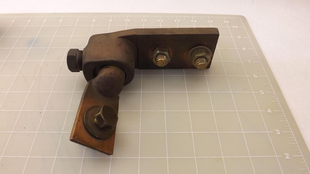 LOT OF 4  700-1000 TPU-VI-T BATTERY TERMINALS T29613