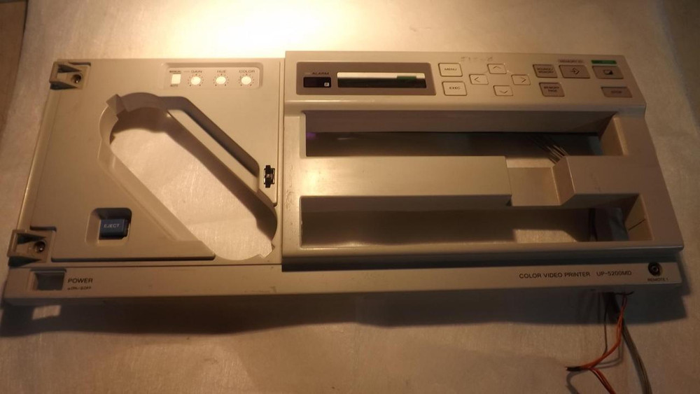 SONY UP-5200MD KY-12 1-641-366-12 COLOR VIDEO PRINTER CONTROL PANEL FRONT T32584