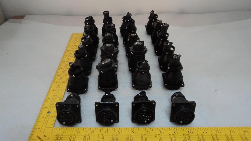 24 TYCO AMP 206306-5 CONNECTOR PRELOADED T9714
