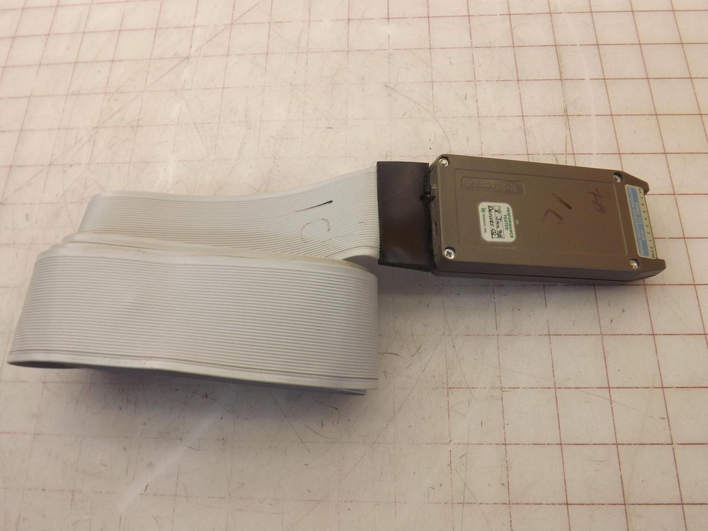 TEKTRONIX 010-6455-00 TTL / MOS PATTERN GENERATOR PROBE T34527