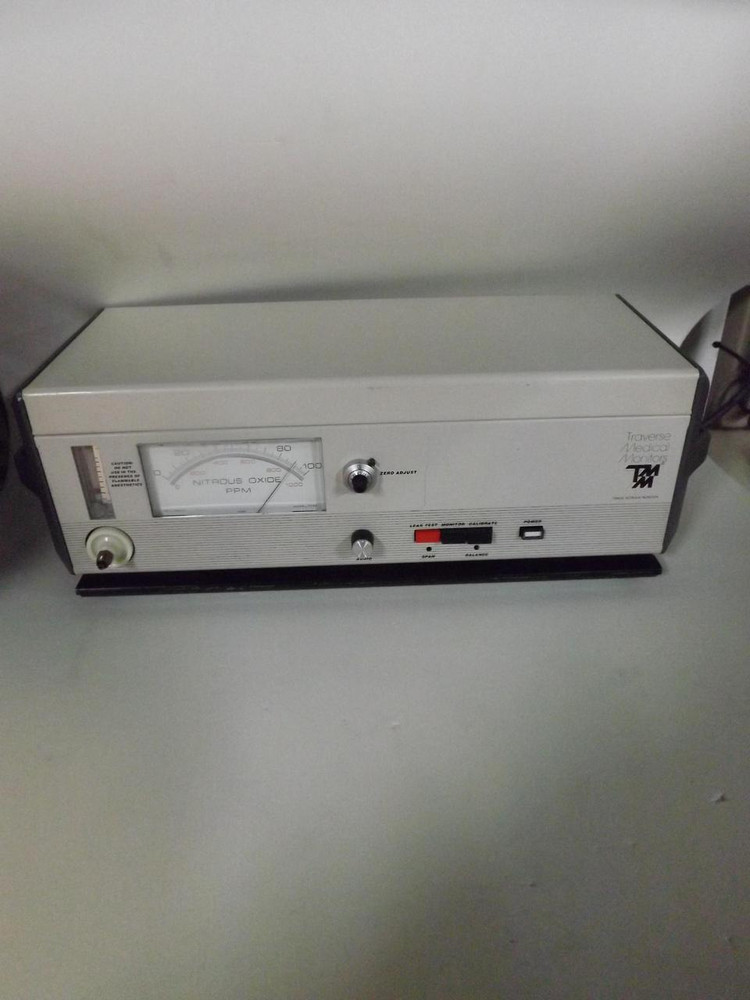 TRAVERSE MEDICAL MONITORS 7055 TRACE NITROUS MONITOR