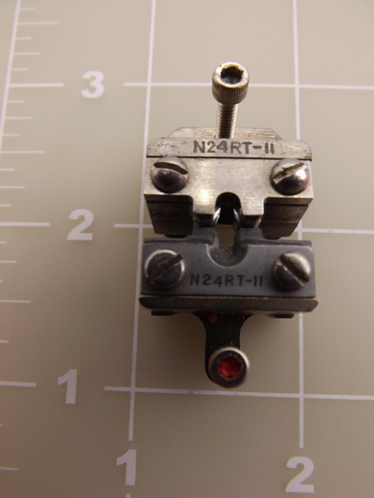 LOT OF 2 N24RT-11 CRIMP DIES T44001
