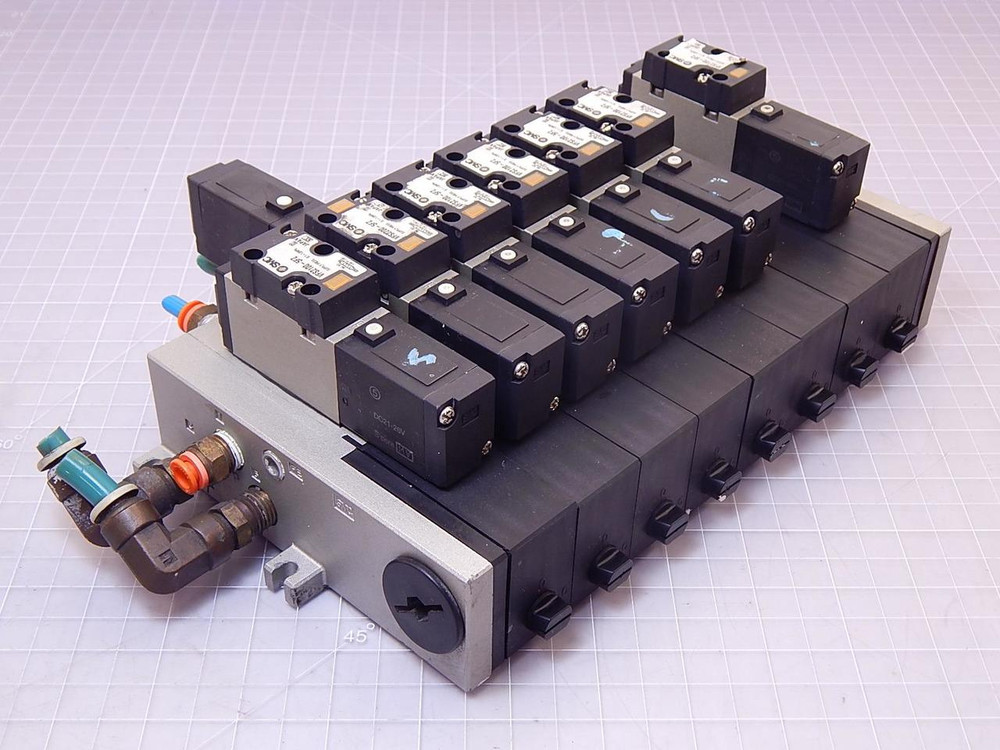 Lot of 7 SMC VFS2100-5FZ, VFS2200-5FZ Pneumatic Solenoid Valves W/ Manifold T95019 For Sale