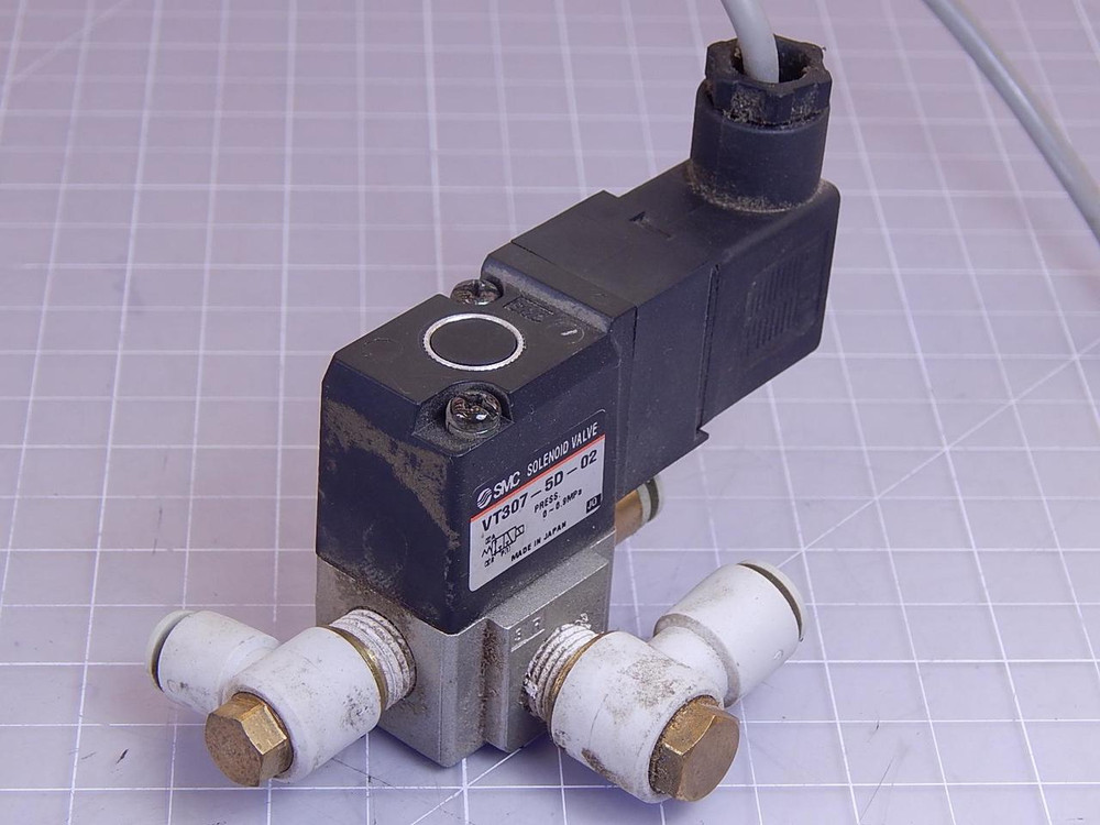 SMC VT307-5D-02 Solenoid Valve T95242 For Sale