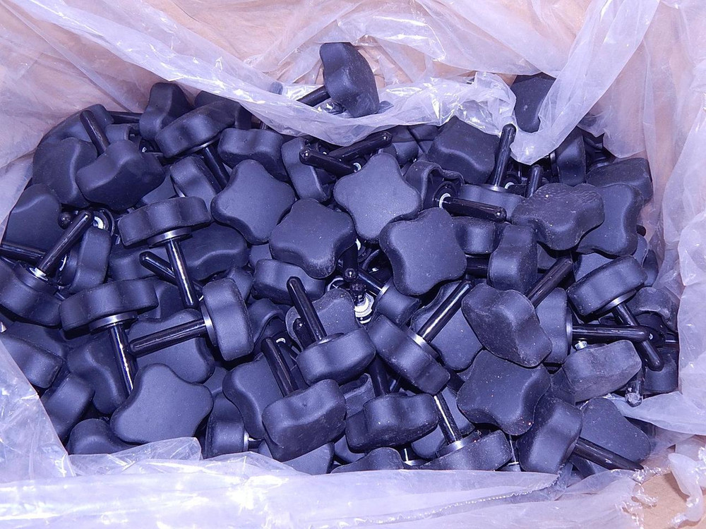 Lot of 220 1301850533 Clamp Knobs T-BAR T95644 For Sale
