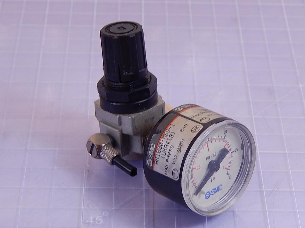 Lot of 3 SMC AR1000, AR1000-M5G-1 Regulator w/ Gauge T96205 For Sale