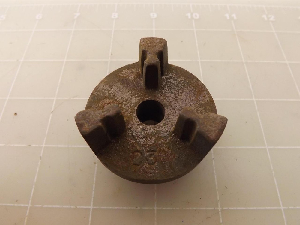 LOT OF 8 C3 COUPLING COUPLER T47507