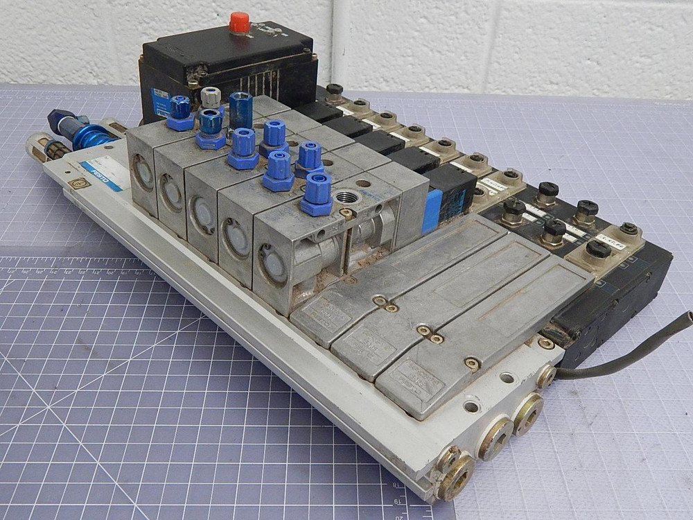 Festo 11FB-02-1/4-8-BU Solenoid Valve Manifold Assembly T100855 For Sale