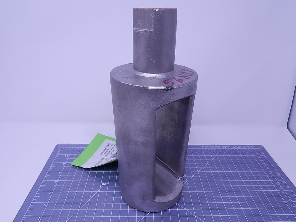 0FJ963 Plug Cast T105946 For Sale