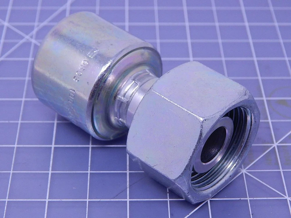 Gates G25720-1020, 10G-20FDHORX Hydraulic Hose Fitting T106865 For Sale