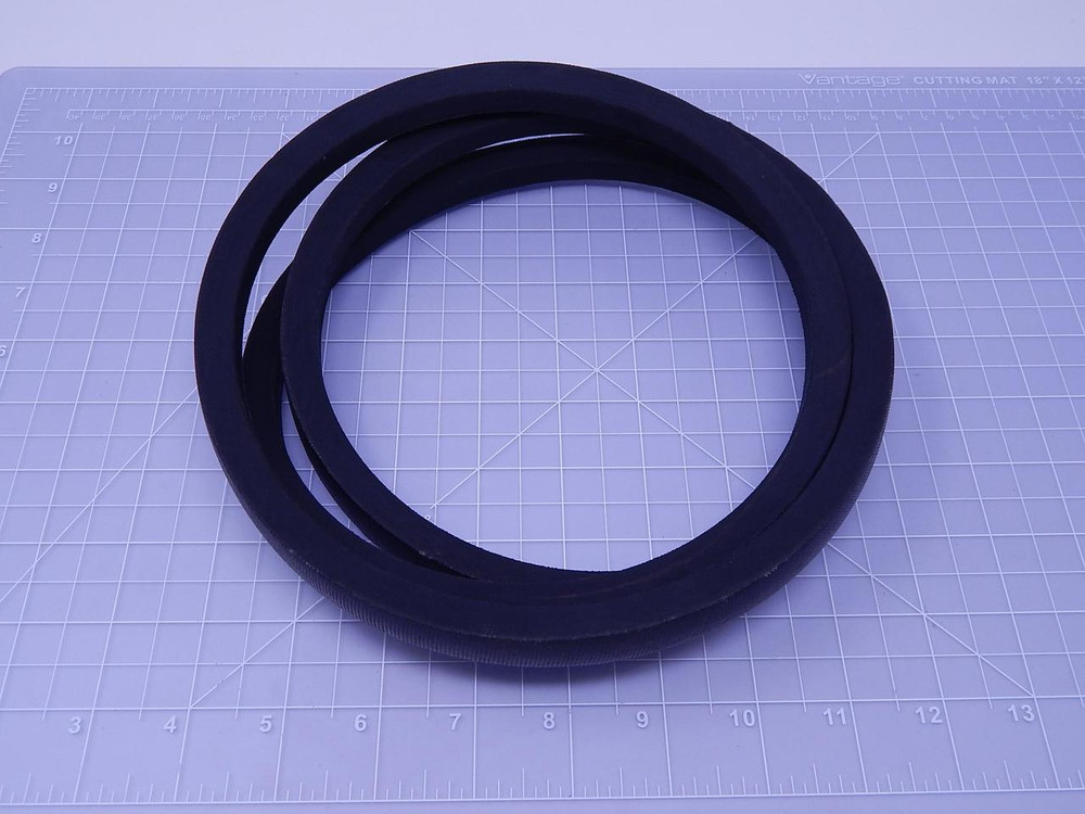 SKF PHG B68 Heat and Oil Resistant Anti Static Belt Classical Wrapped V-Belt 68 Inch T109022 For Sale