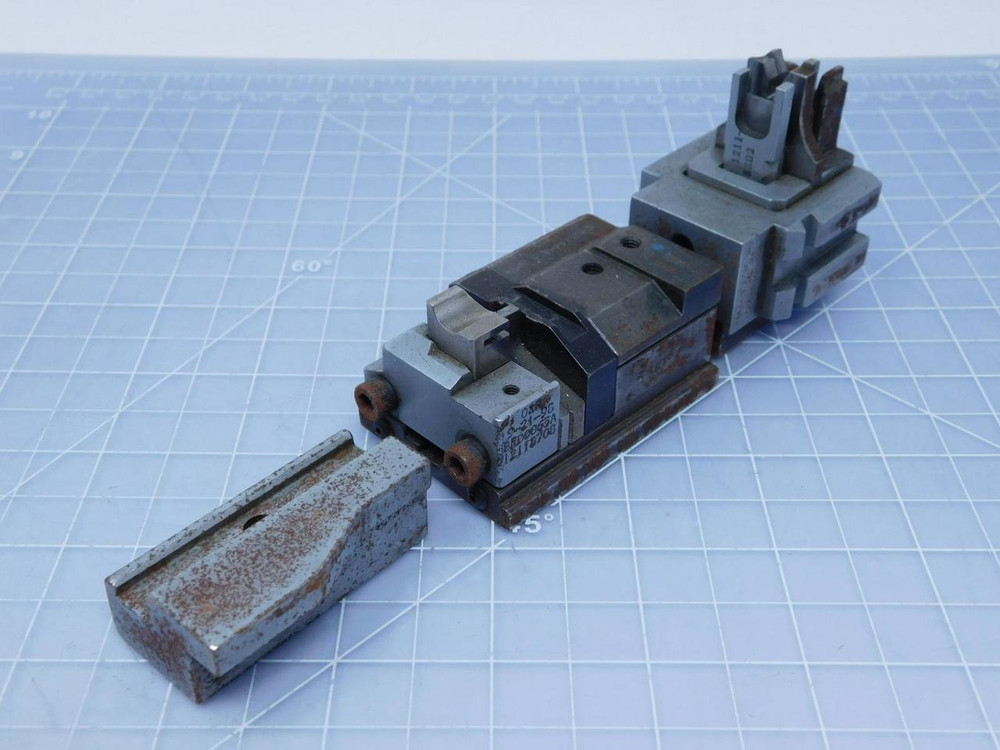 Komax Sumitomo 12077939 B Die Applicator Set Module Series 3650 T120686 For Sale