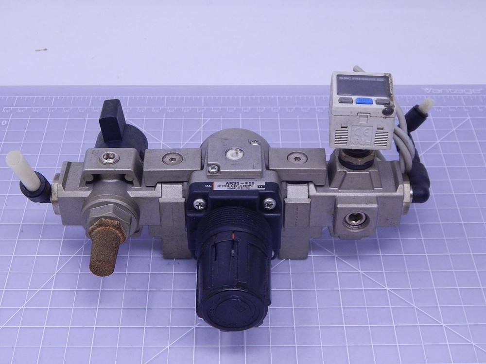SMC AR30-F03 Pneumatic Regulator Assembly 0.05-0.85 MPa T121535 For Sale