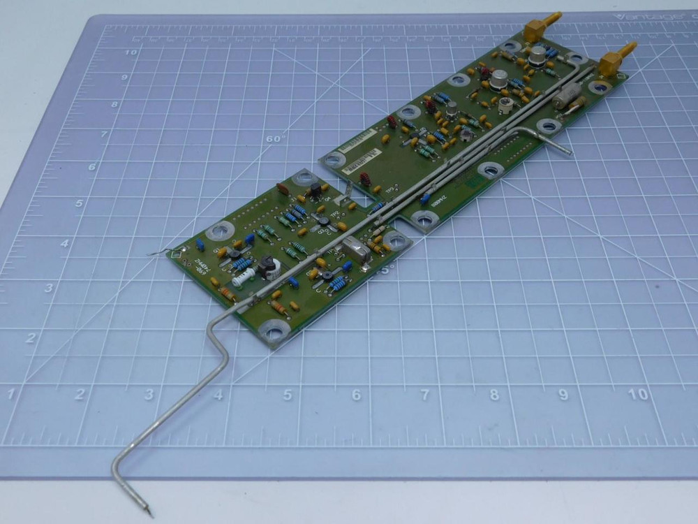 HP B-3308-E6 Circuit Board 08656-60221 690-740 MHZ T122493 For Sale
