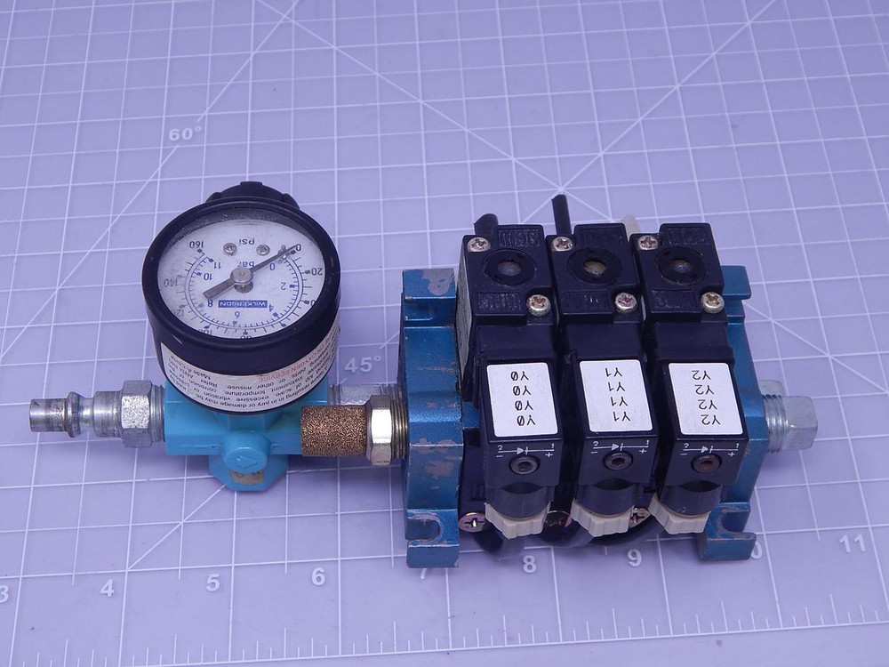 MAC 45A-SA1-DDAJ-1KB Solenoid Valves 24 VDC 4.2 W w/ Manifold T123080 For Sale