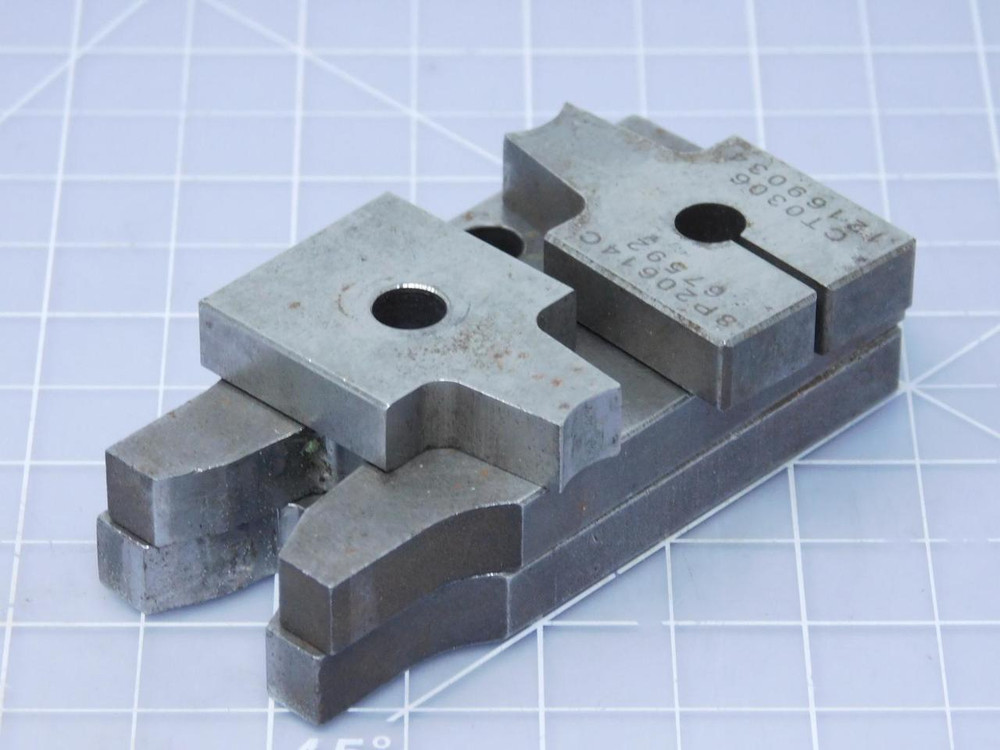 Komax Sumitomo 02973866 Die Applicator Set for Terminal 12146365 H T123504 For Sale