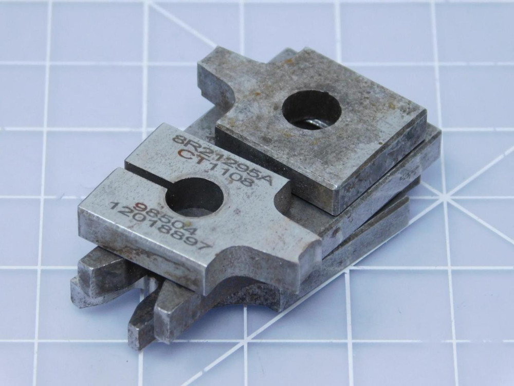 Komax Sumitomo 06285853 Die Applicator Set for Terminal 02971859 A T123571 For Sale