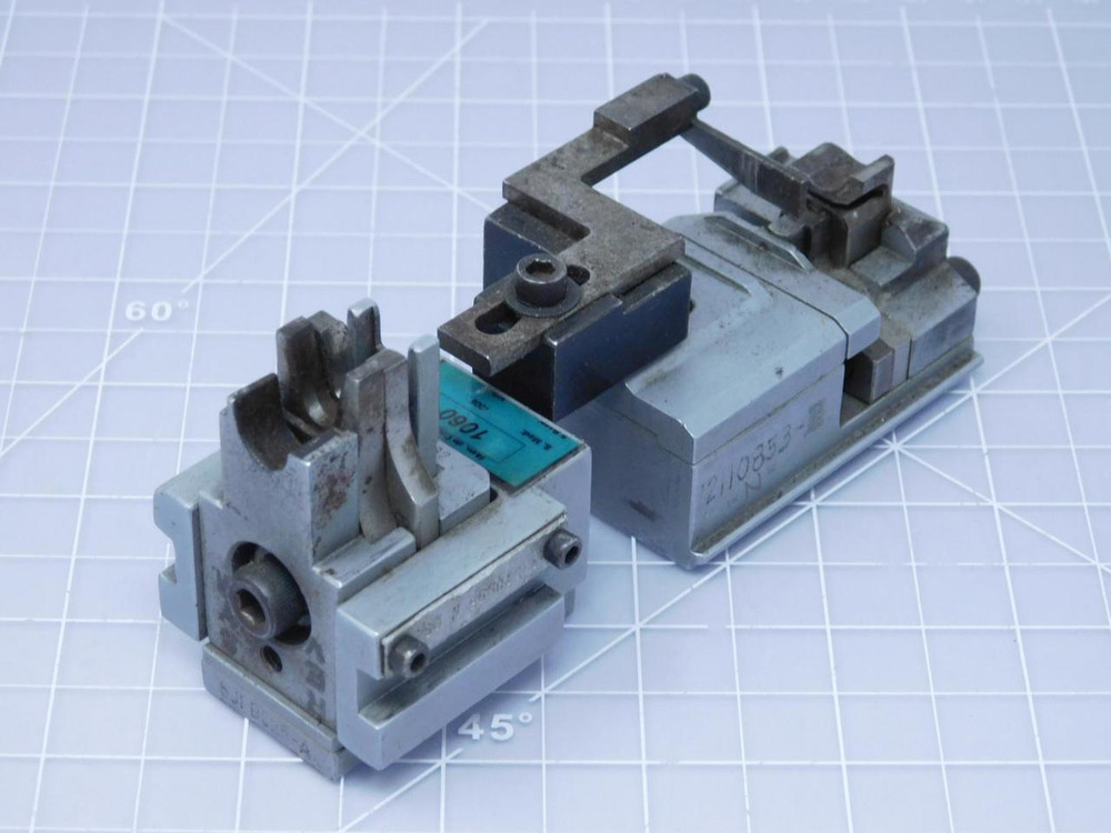 Komax Sumitomo 15303700 UGZB A Die Applicator for Terminal 12110853 N T123780 For Sale