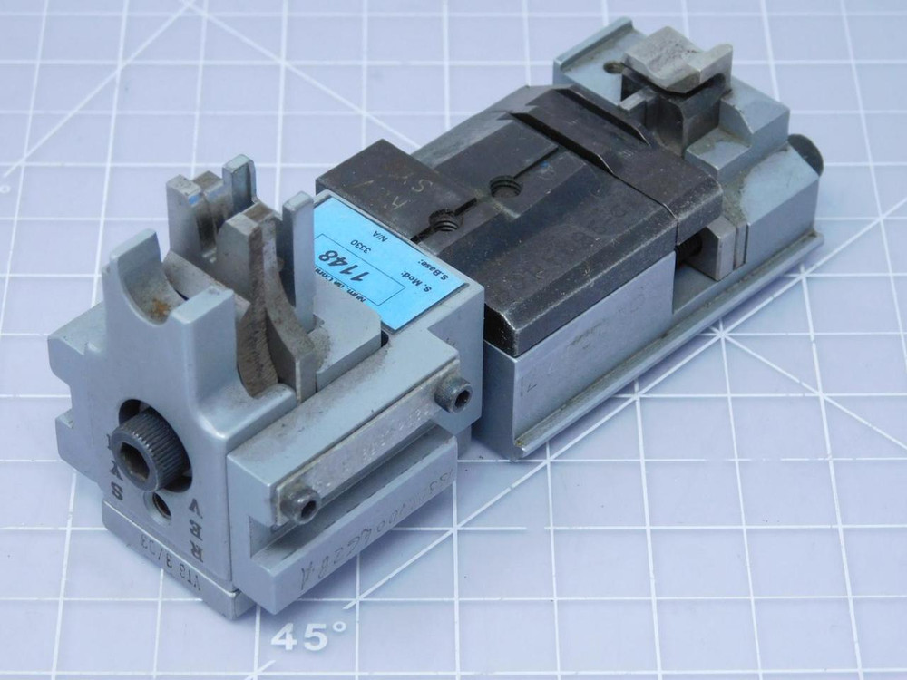 Komax Sumitomo 15303700 UGZB A Die Applicator Set for Terminal 12124956 B T123826 For Sale