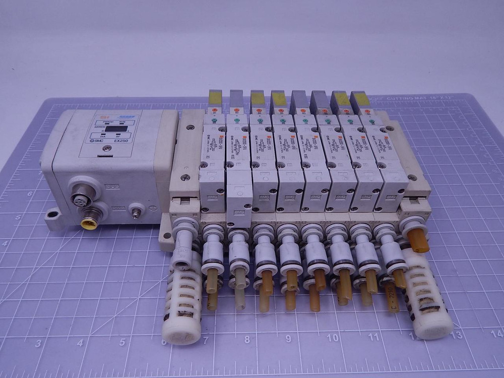Lot of 8 SMC SV2300-5FU Valves With SI Unit EX250-SPR1 and Manifold T124558 For Sale