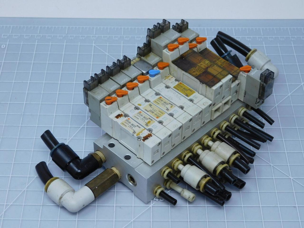 Lot of 10 SMC SY3140-5MOZE Solenoid Valves with Manifold T125671 For Sale